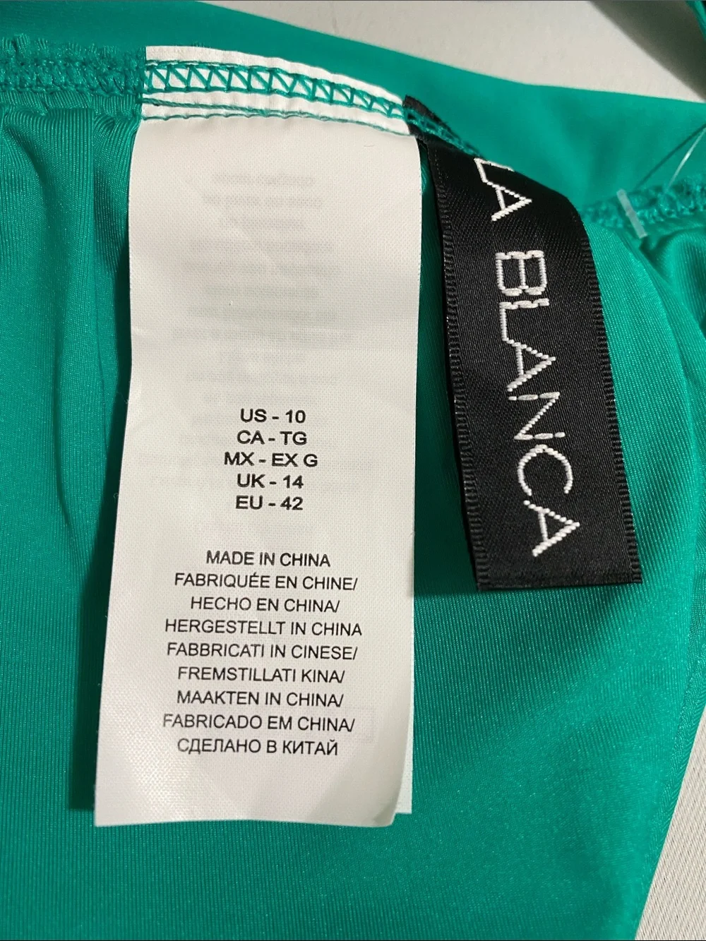 LA BLANCA Solid Green Bikini Top Women's Size 10